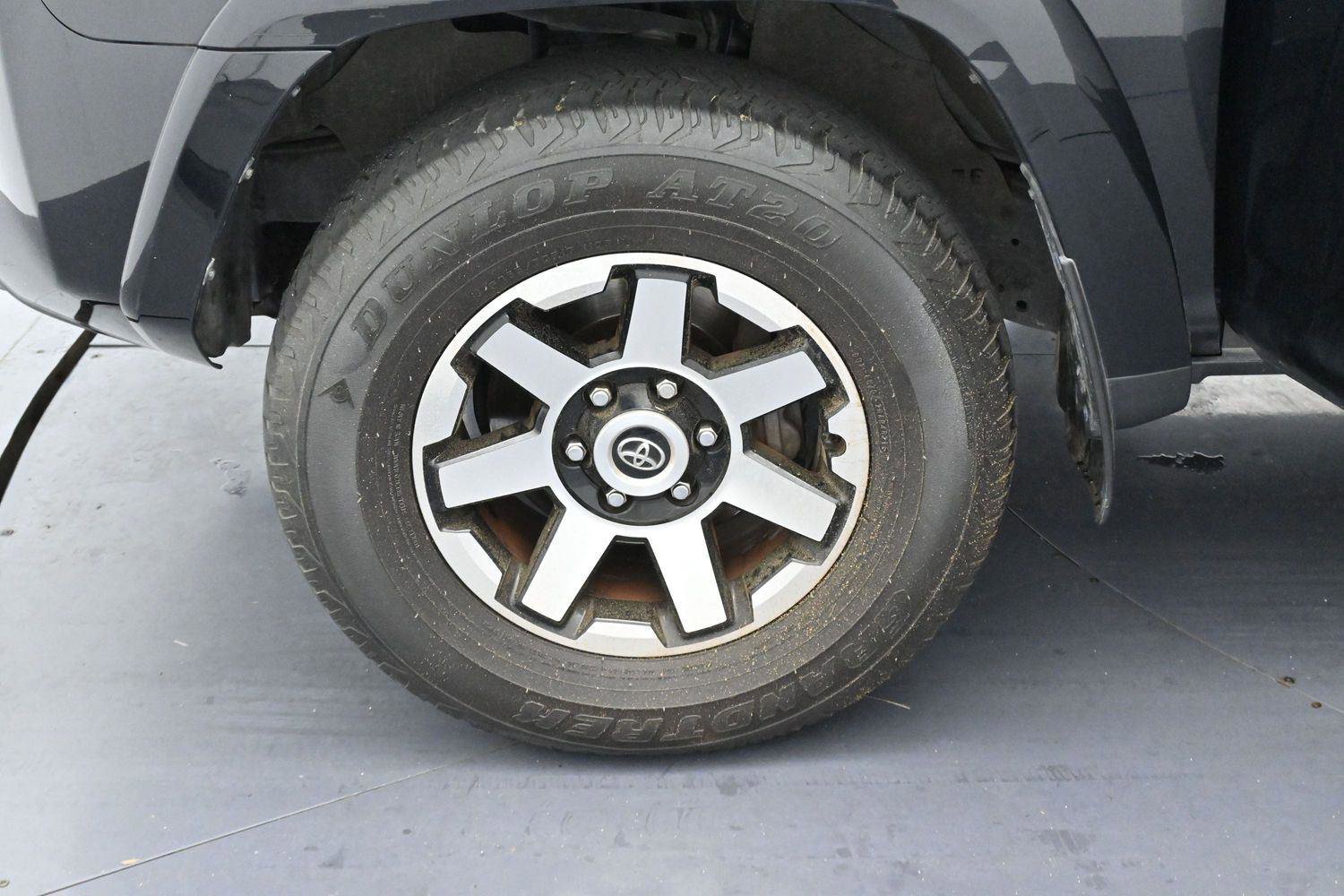 Used 2021 Toyota 4Runner TRD Off-Road Premium AWD/4WD image 39