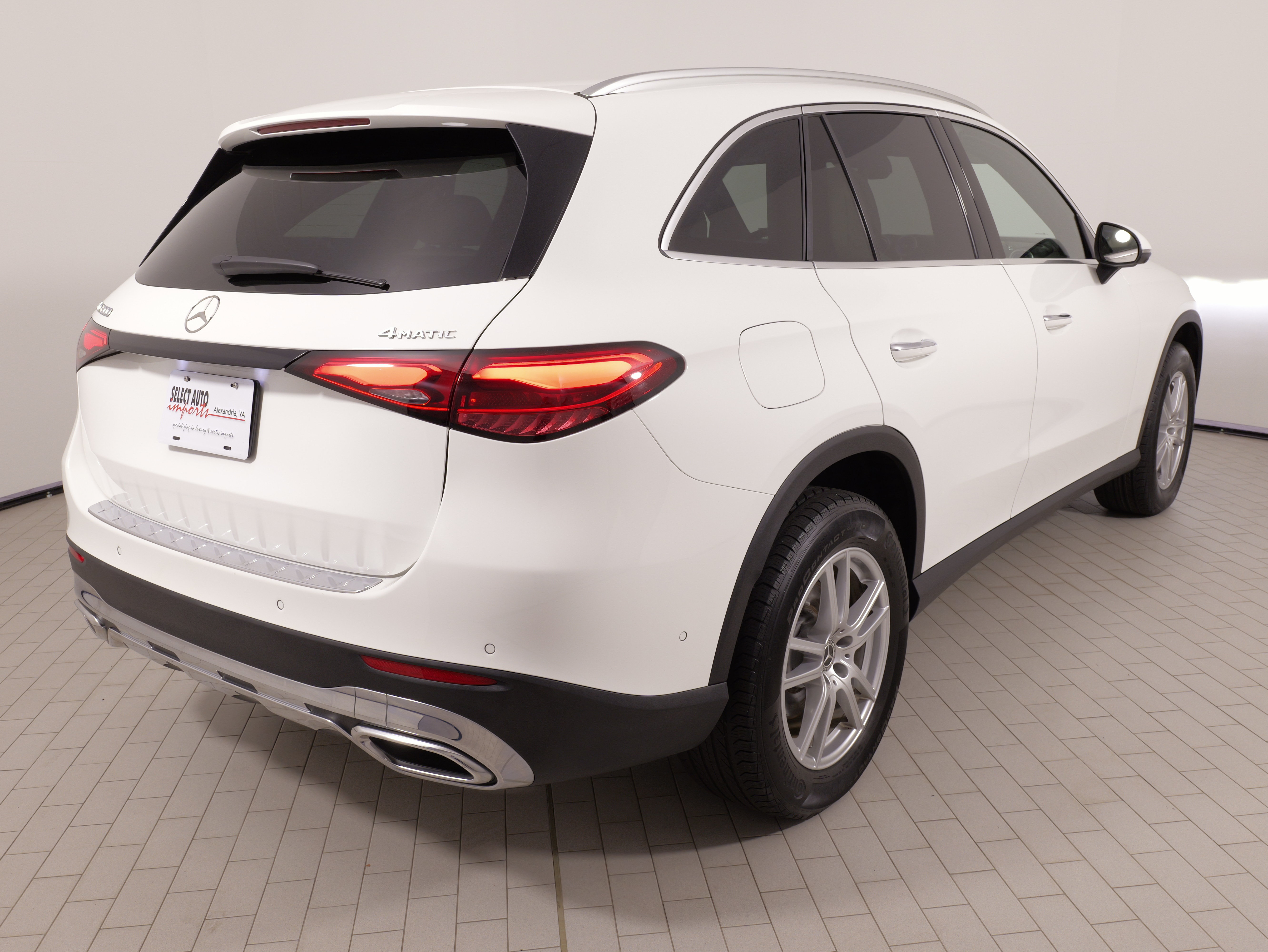 Used 2023 Mercedes-Benz GLC 300 4MATIC image 13