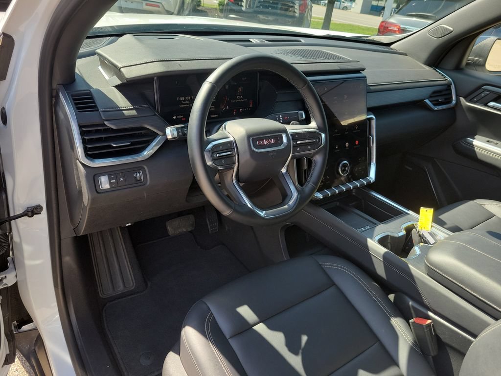 Used 2026 GMC Acadia Elevation w/ Elevation Premium Package FWD image 20