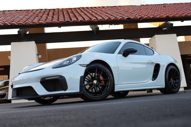 Used 2018 Porsche 718 Cayman image 3