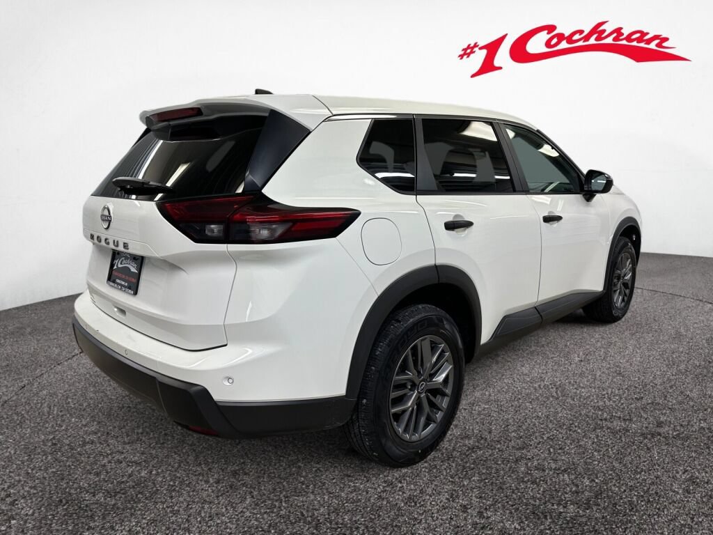 Used 2024 Nissan Rogue S FWD image 24