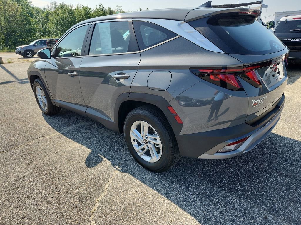 Used 2025 Hyundai Tucson SE image 5