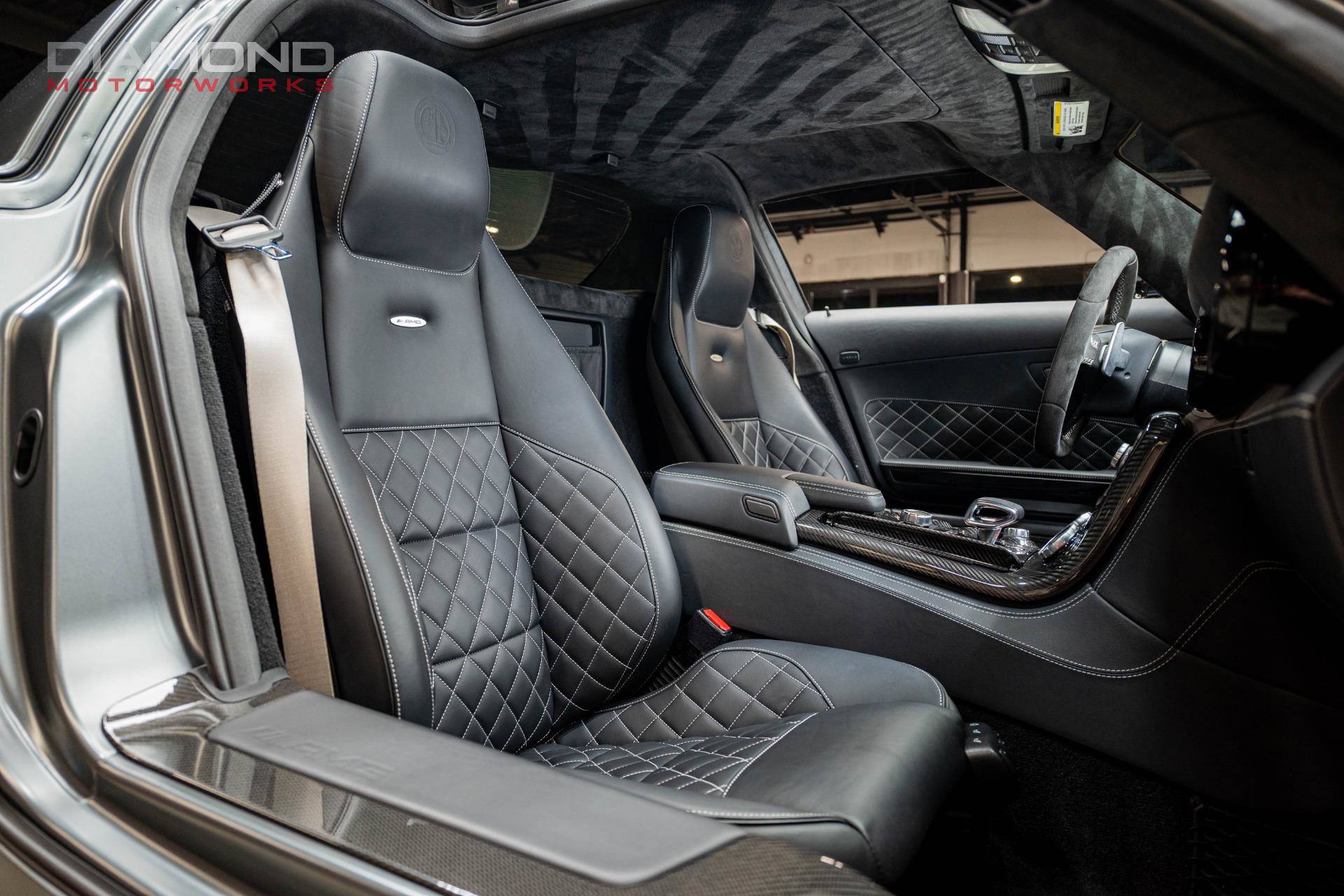 Used 2015 Mercedes-Benz SLS AMG GT Final Edition image 20
