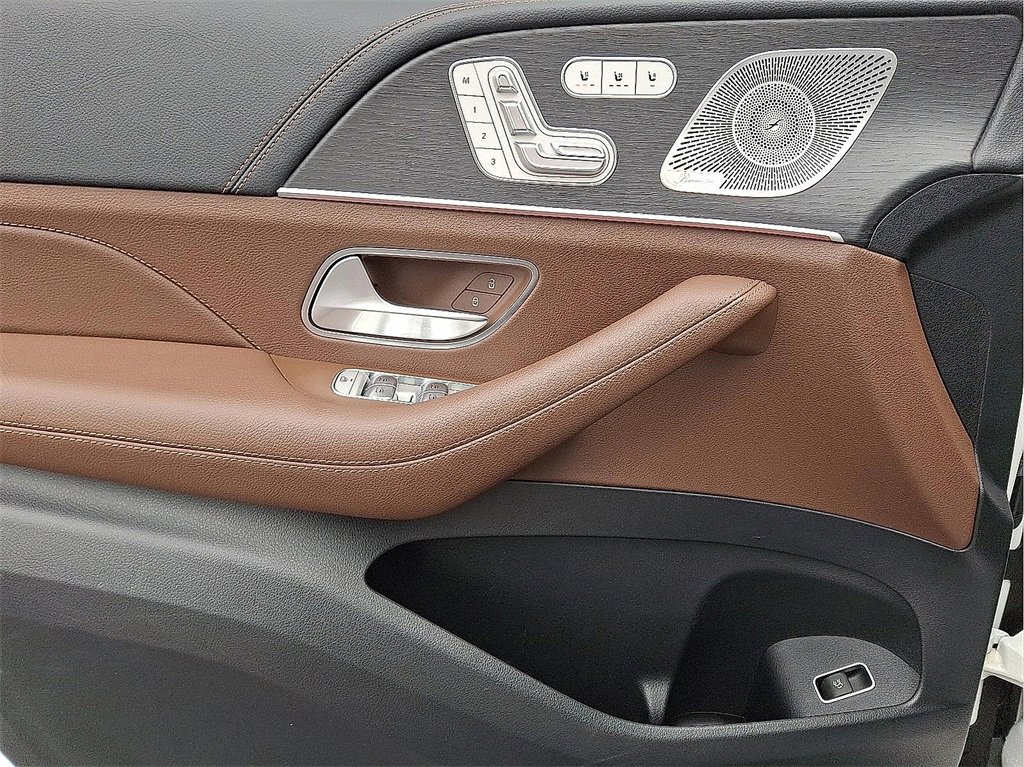 Used 2024 Mercedes-Benz GLE 350 4MATIC image 13