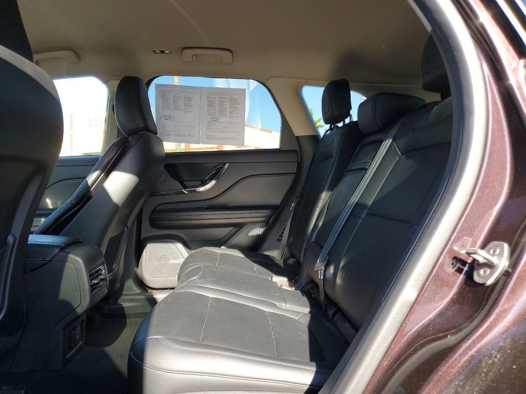 Used 2023 Lincoln Corsair FWD image 11