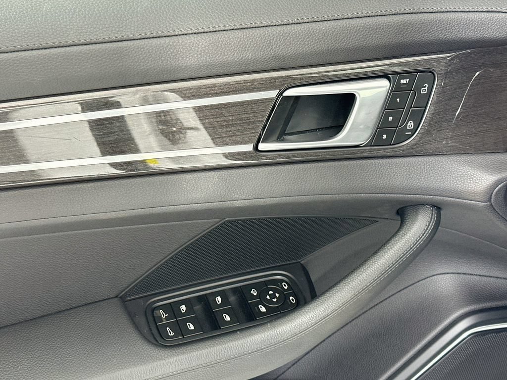 Certified 2023 Porsche Panamera Platinum Edition RWD image 20