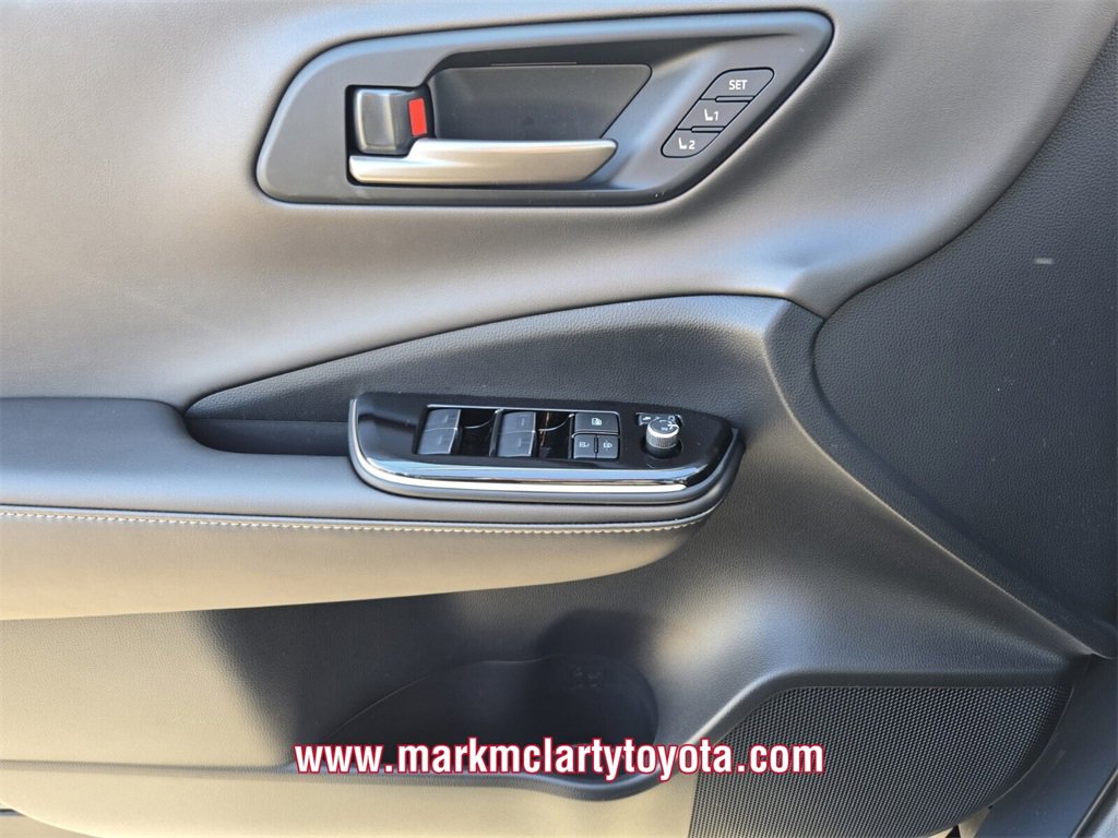 New 2026 Toyota Crown Nightshade image 22