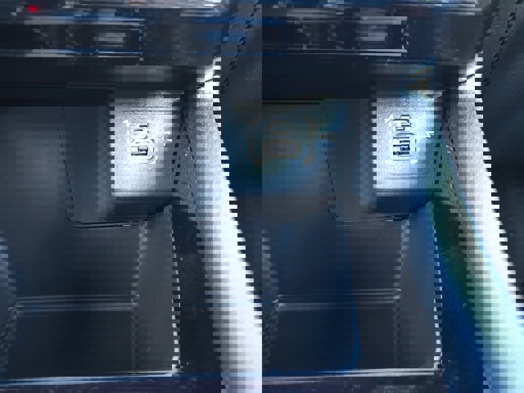 New 2026 Jeep Compass Limited image 30