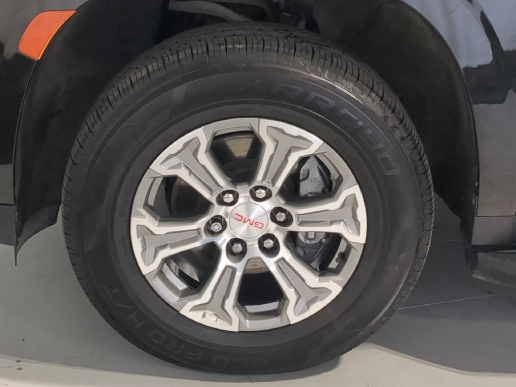 Used 2023 GMC Yukon SLE AWD/4WD image 17