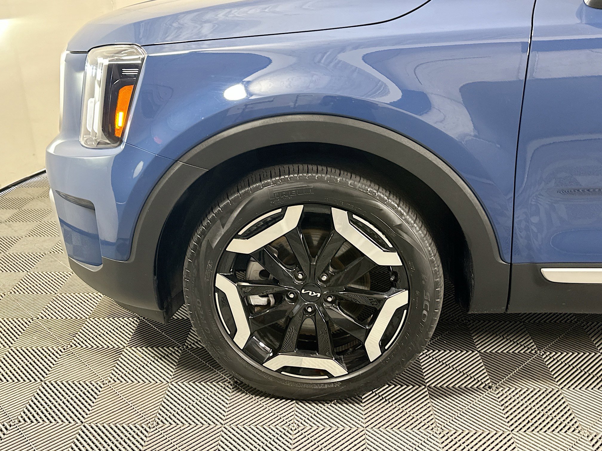Used 2023 Kia Telluride S w/ S Sunroof Package AWD/4WD image 11