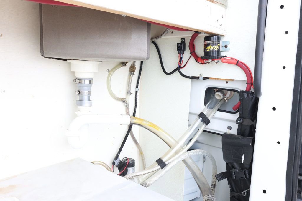 Used 2021 Nissan NV 2500 S image 22