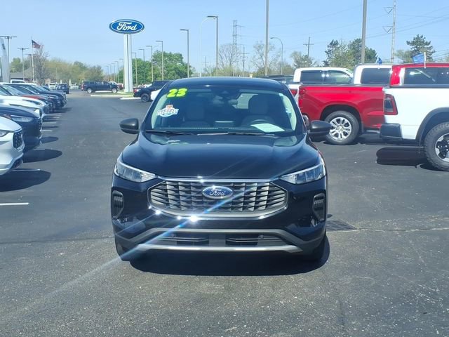Used 2023 Ford Escape Active AWD/4WD image 2