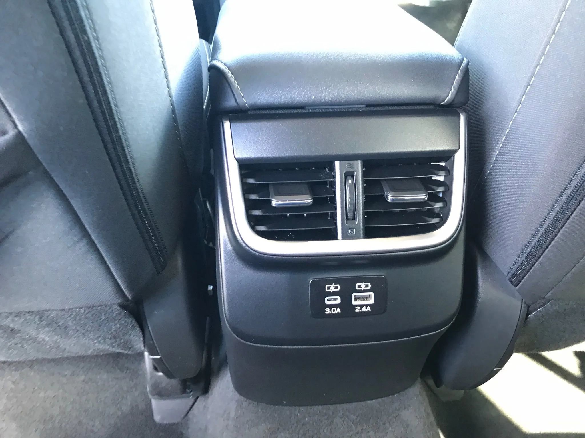 Used 2023 Subaru Outback Premium image 34