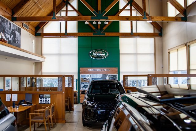 New 2026 Land Rover Defender 130 V8 image 30