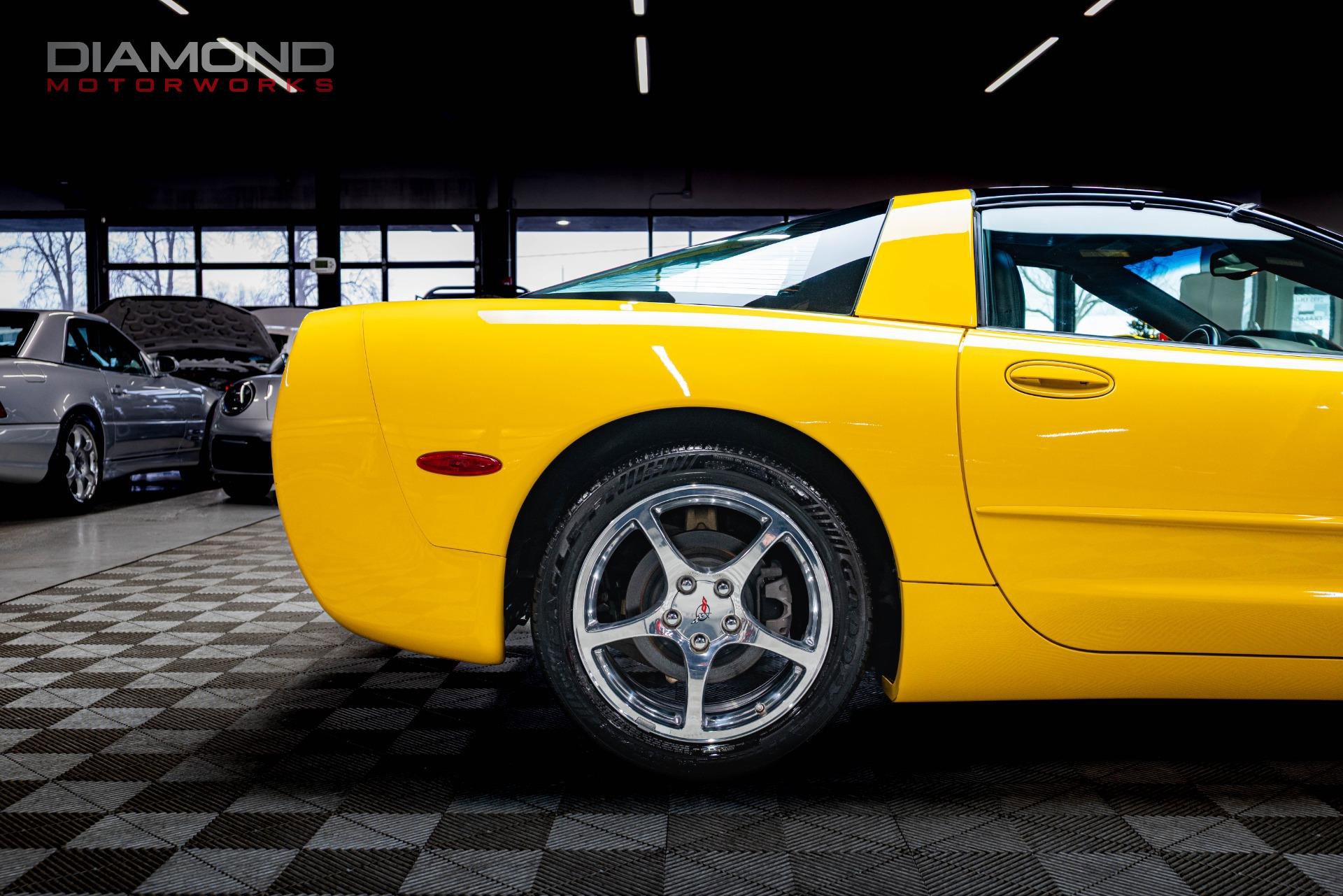 Used 2003 Chevrolet Corvette Coupe w/ Preferred Equipment Group image 22