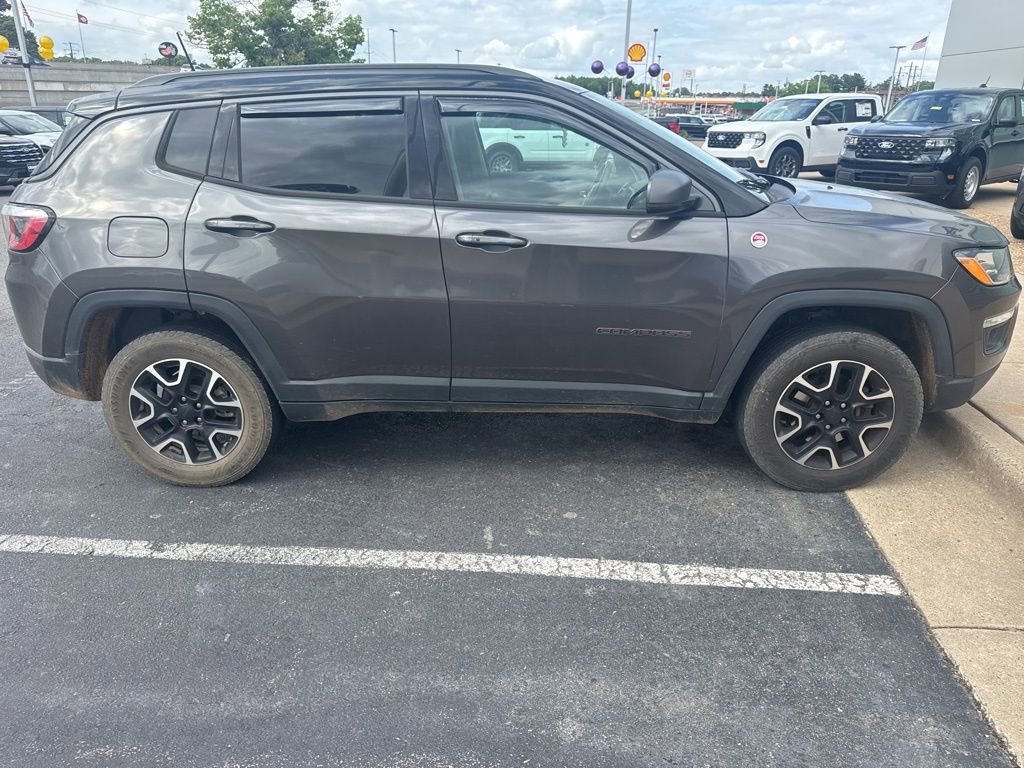 Used 2019 Jeep Compass Trailhawk w/ Cold Weather Group AWD/4WD image 7