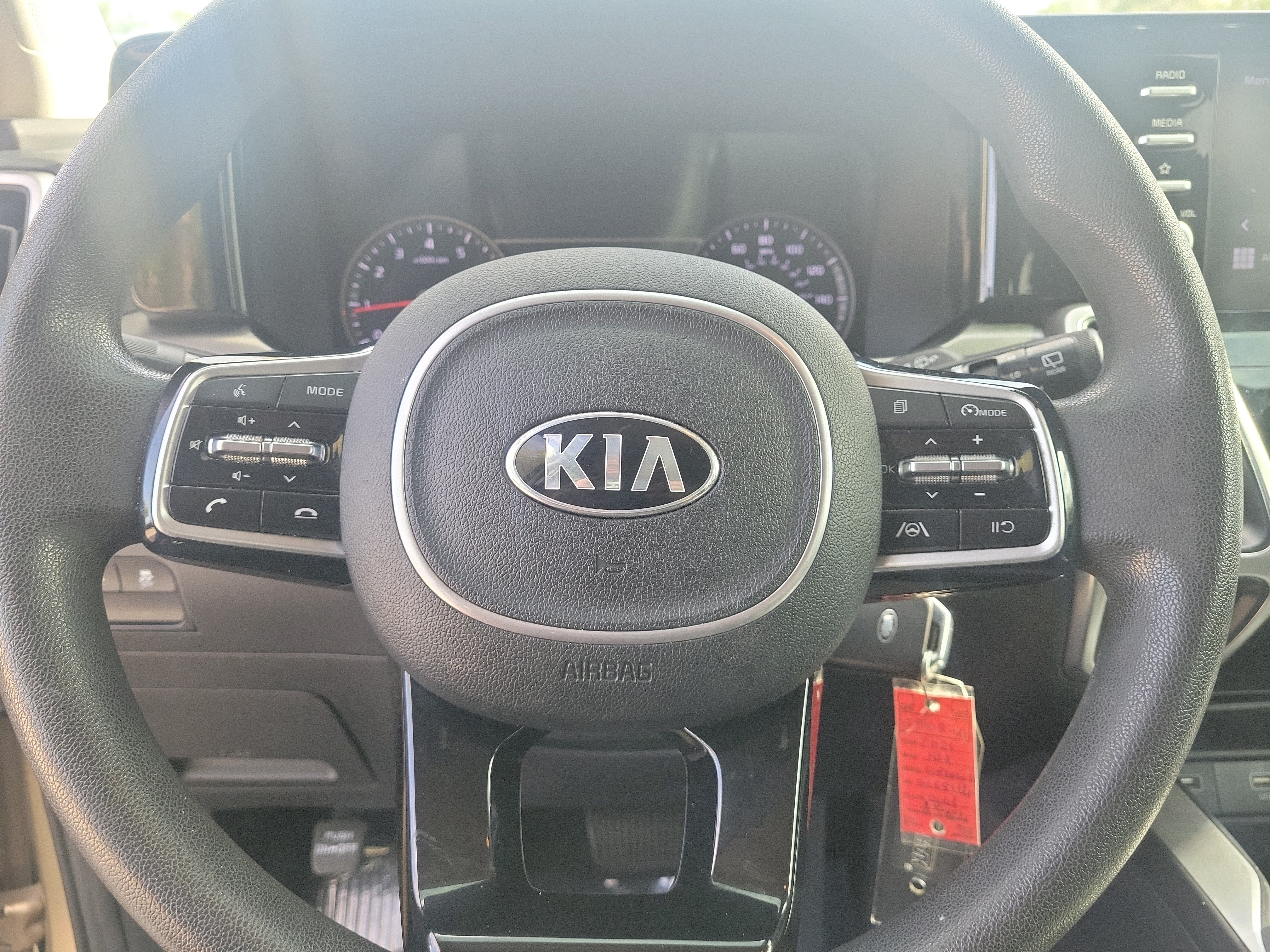 Used 2021 Kia Sorento LX FWD image 23