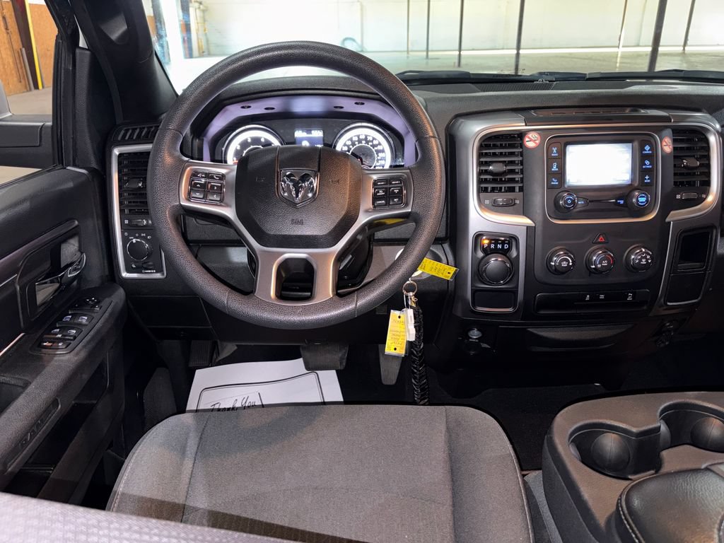 Used 2024 RAM 1500 Warlock RWD image 13