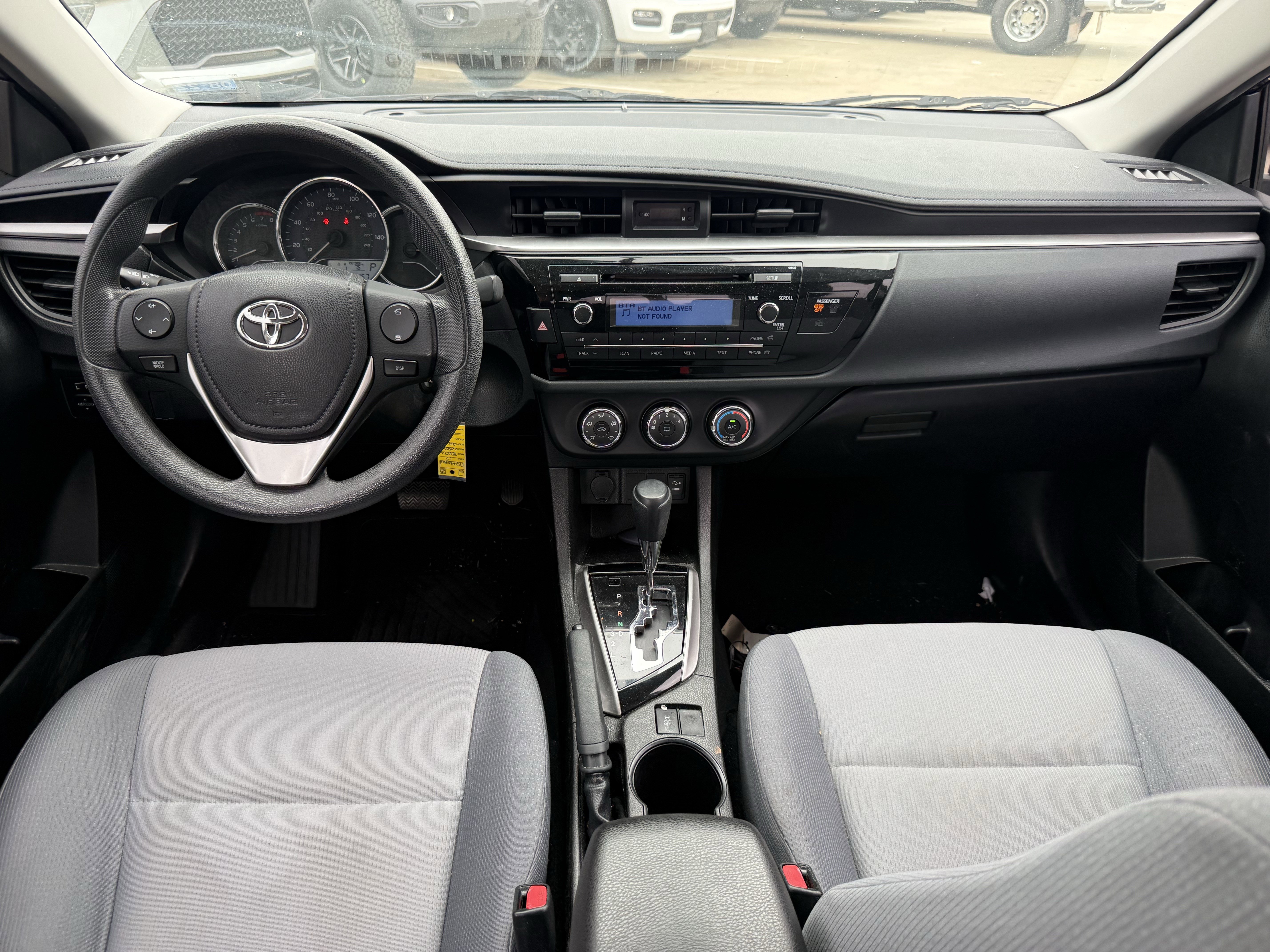 Used 2015 Toyota Corolla L FWD image 13