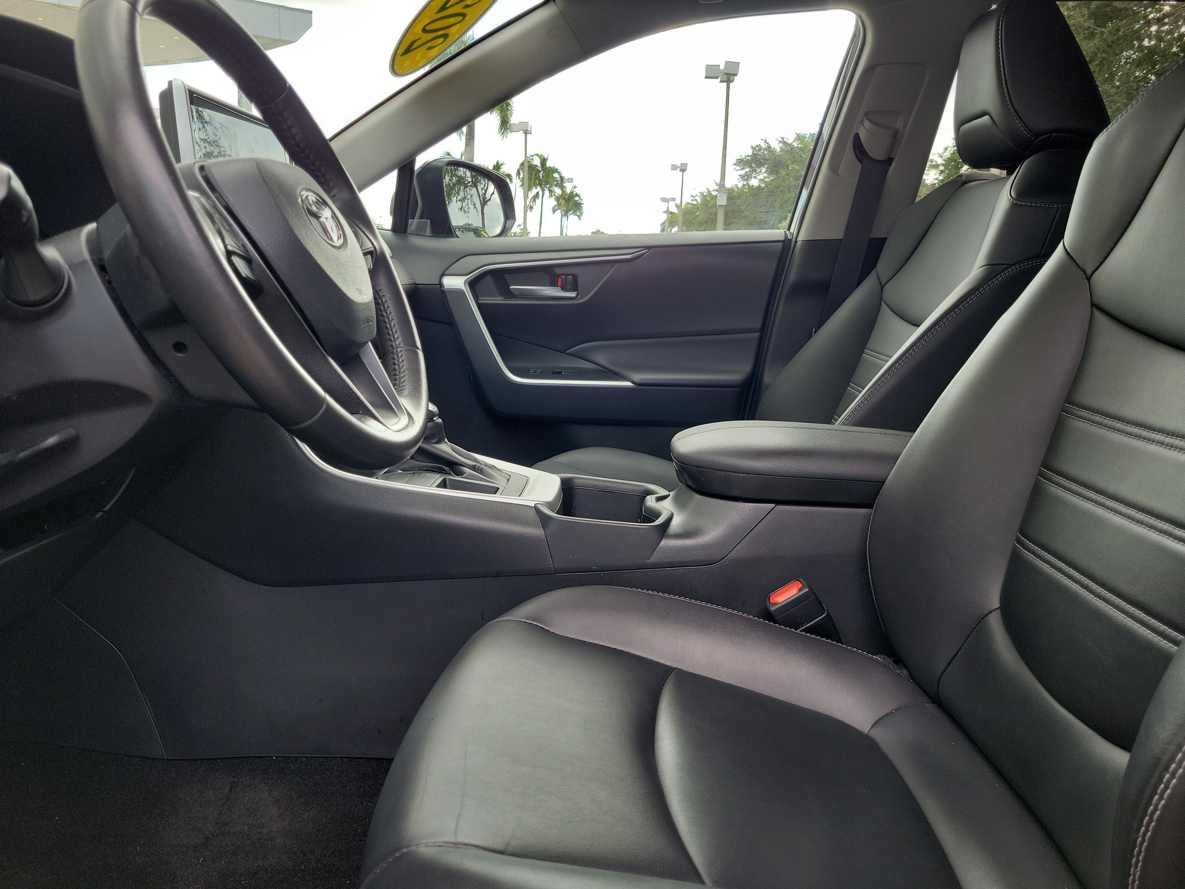 Used 2025 Toyota RAV4 XLE Premium FWD image 23