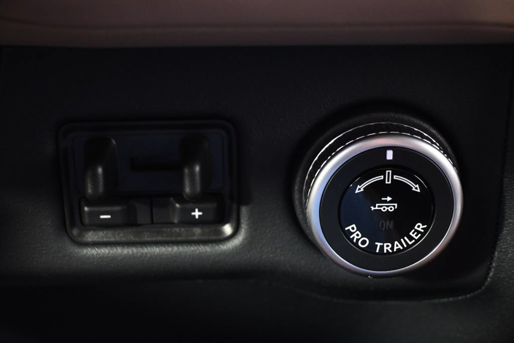 New 2026 Lincoln Navigator Black Label AWD/4WD image 30