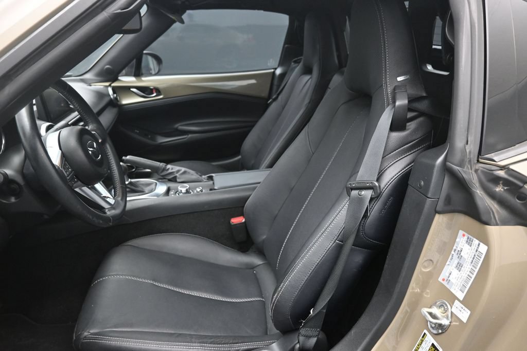 Used 2023 MAZDA MX-5 Miata Grand Touring RWD image 16