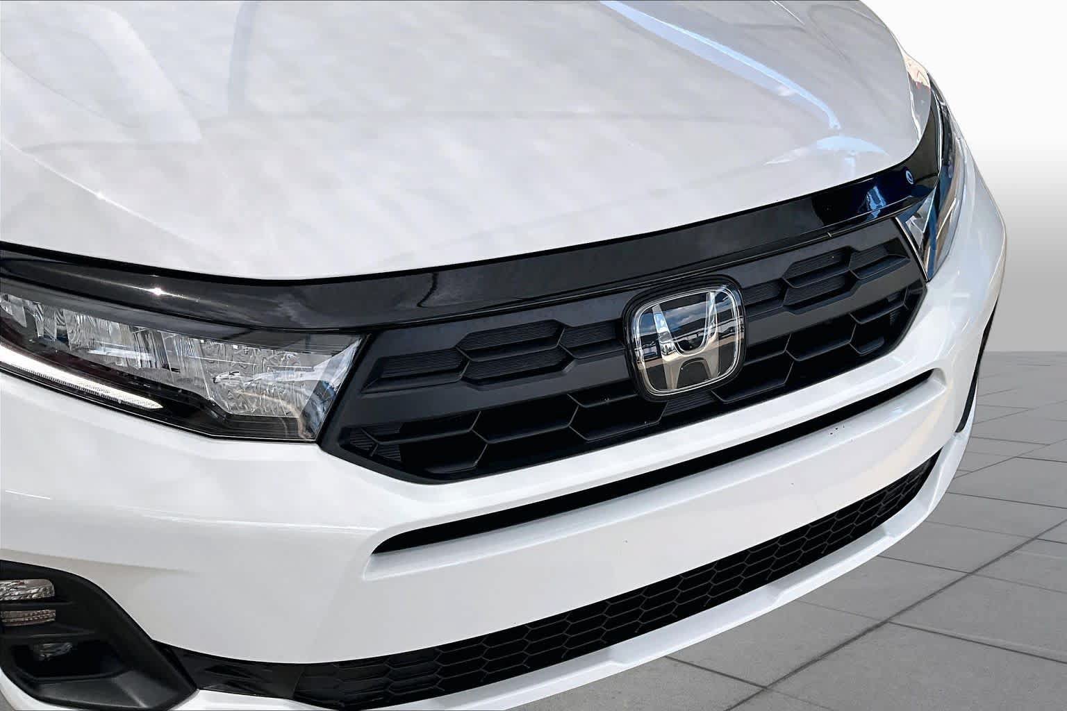 Used 2025 Honda Odyssey Sport-L image 30