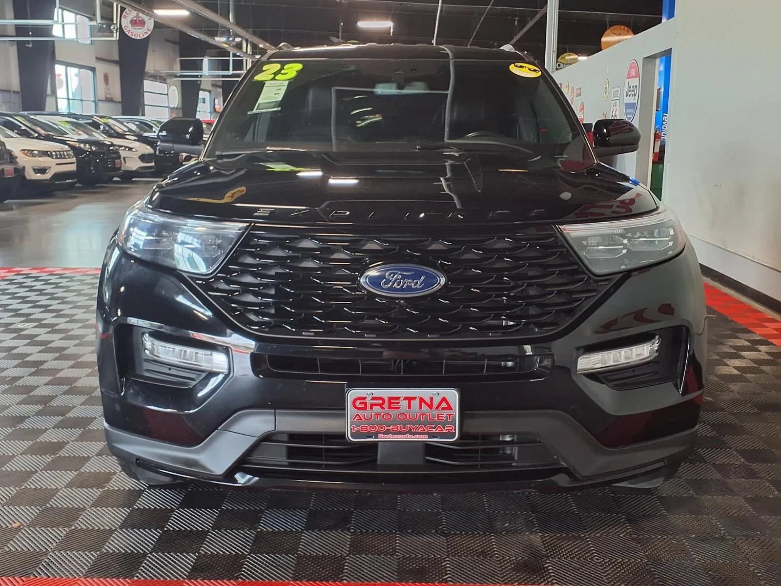 Used 2023 Ford Explorer ST-Line RWD image 3