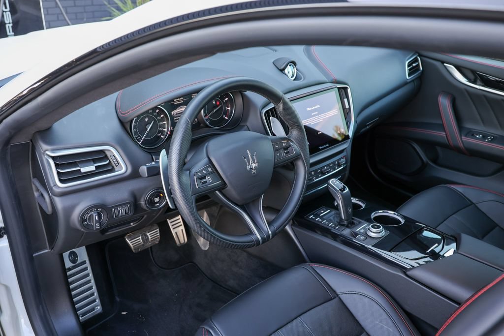 Used 2024 Maserati Ghibli Modena Ultima Q4 AWD/4WD image 31