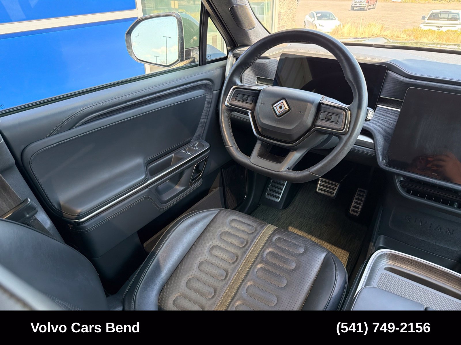Used 2024 Rivian R1S Adventure Dual AWD/4WD image 12