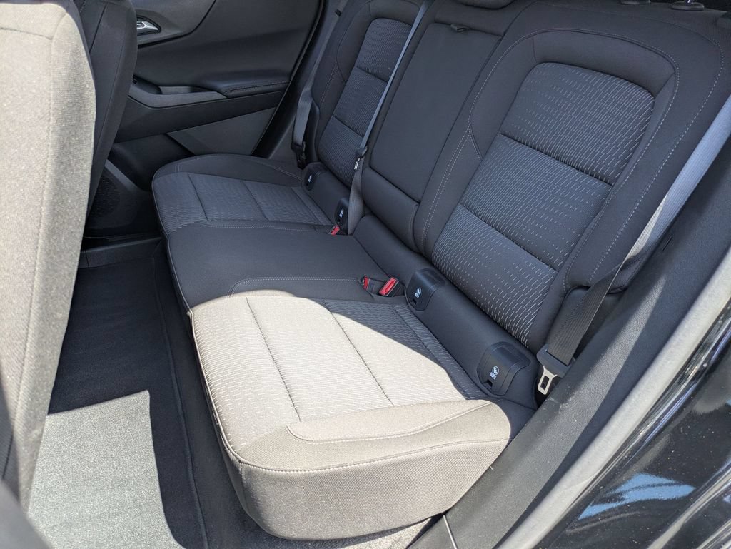 Used 2025 Chevrolet Equinox LT FWD image 27