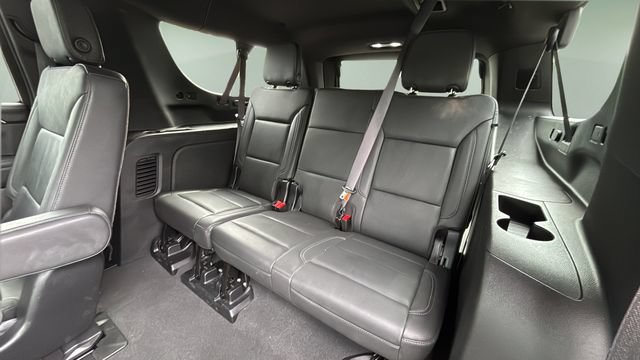 Used 2024 Chevrolet Suburban Z71 w/ Luxury Package AWD/4WD image 34