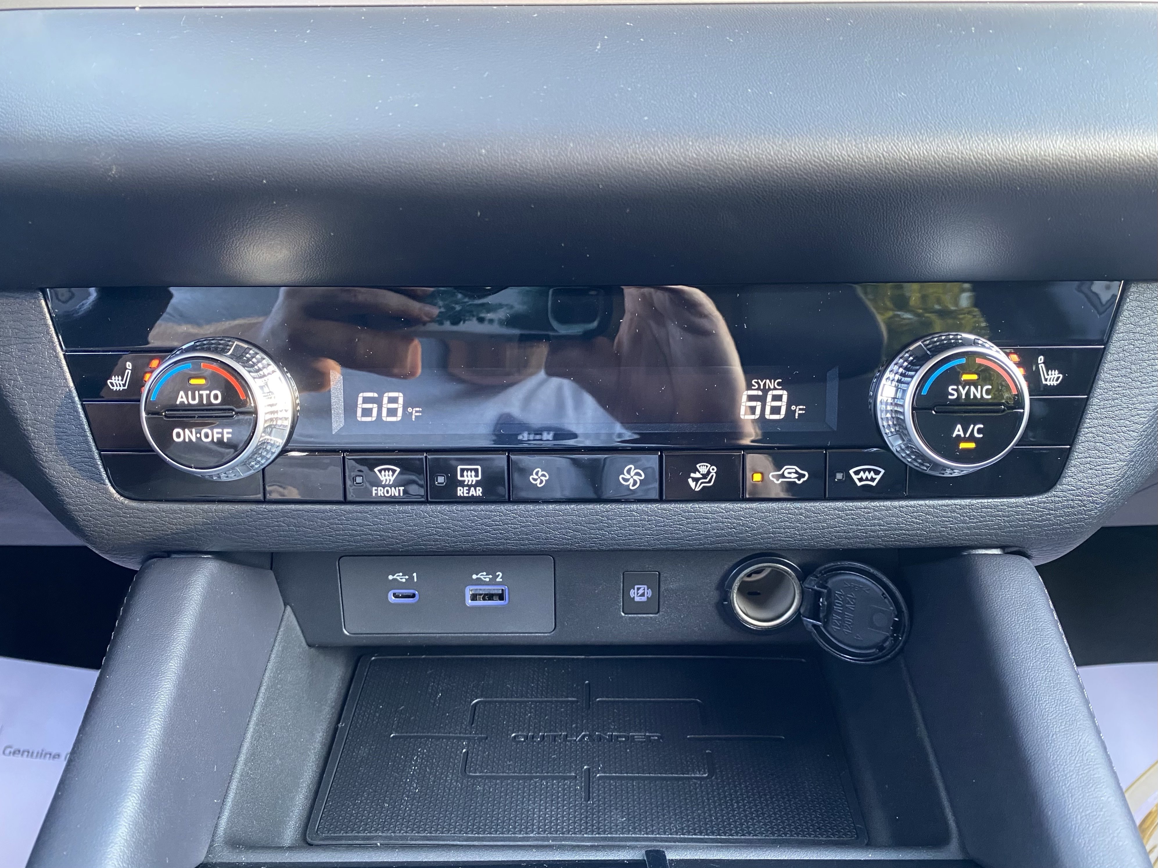 New 2025 Mitsubishi Outlander SE image 14