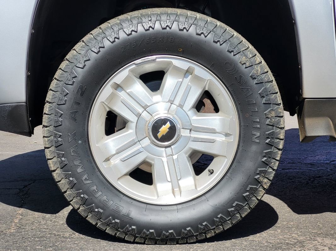 Used 2012 Chevrolet Avalanche LT w/ Suspension Package, Off-Road image 11