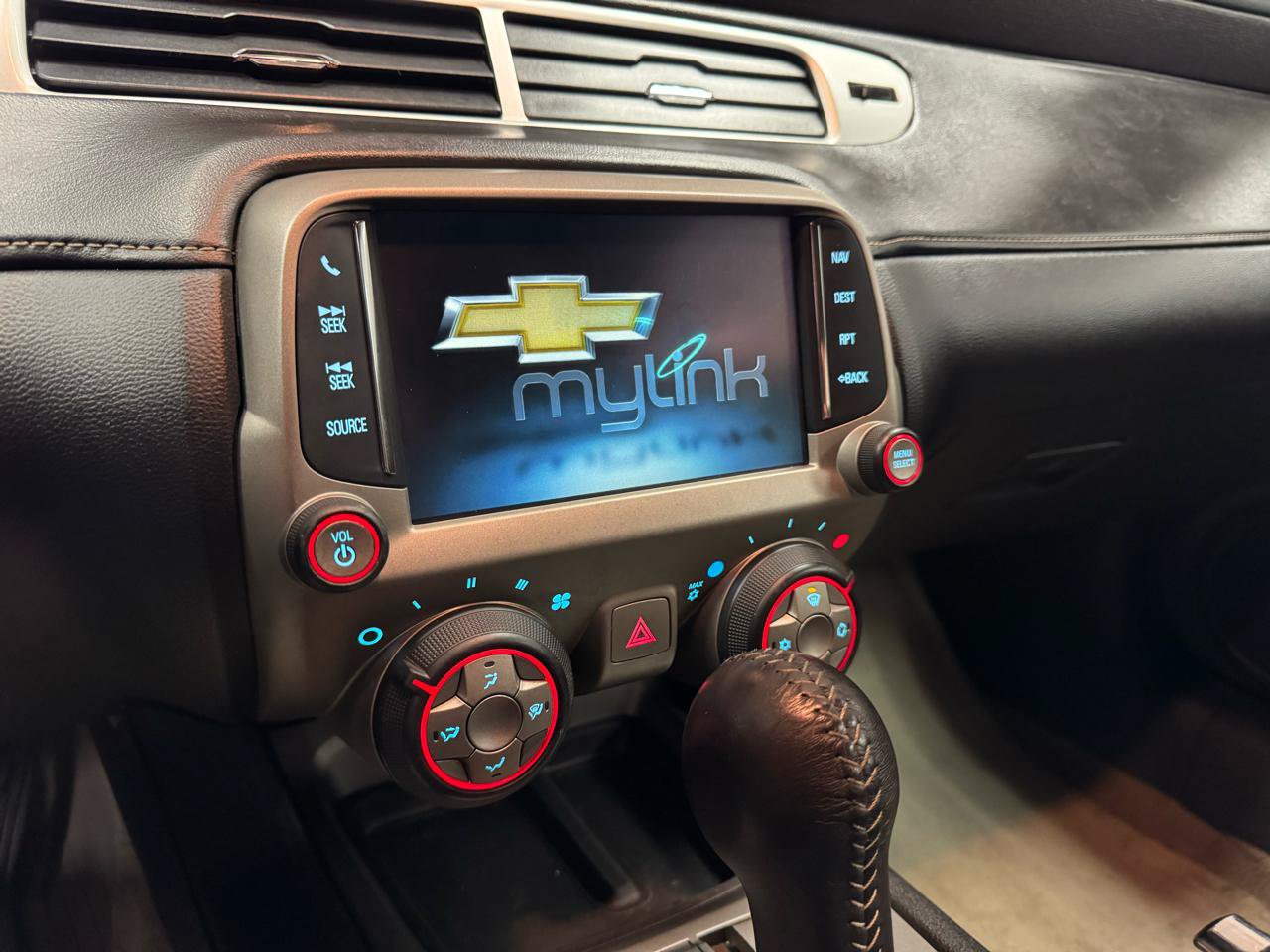 Used 2015 Chevrolet Camaro LT RWD image 39