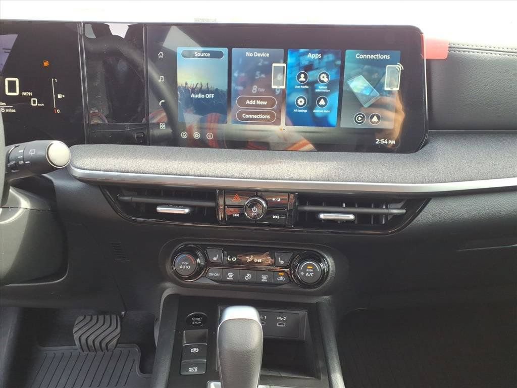 New 2026 Nissan Kicks SV w/ Cold Weather Package AWD/4WD image 16