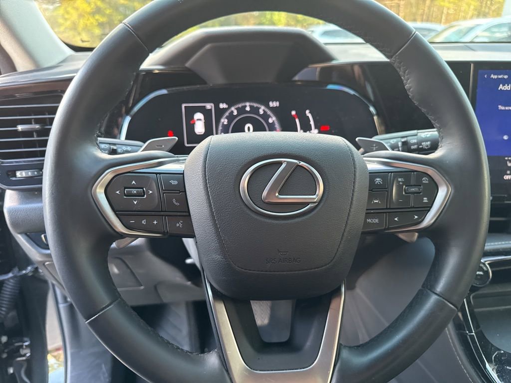 Used 2023 Lexus NX 250 FWD w/ Towing Package (2000 Lbs) image 8