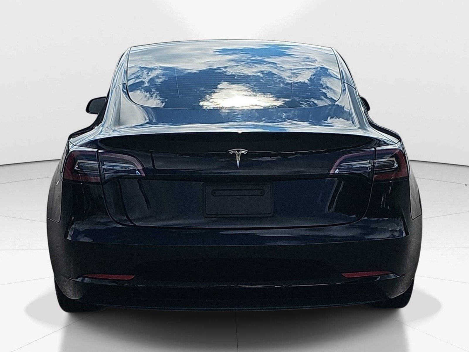 Used 2021 Tesla Model 3 Standard Range Plus RWD image 5