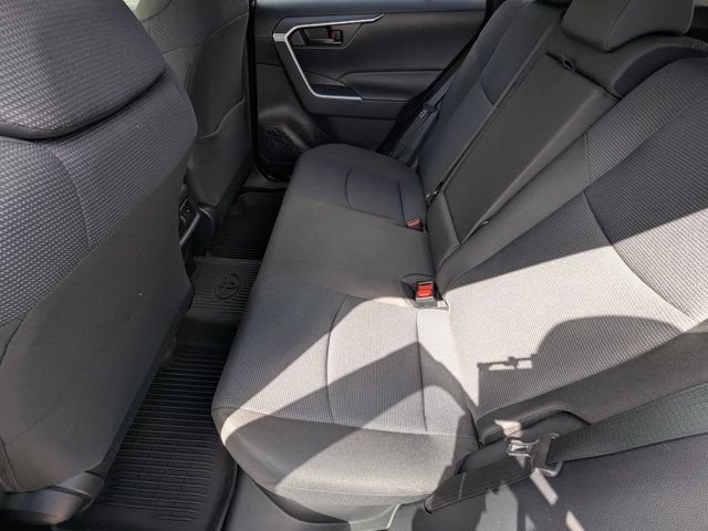 Used 2025 Toyota RAV4 LE AWD/4WD image 17