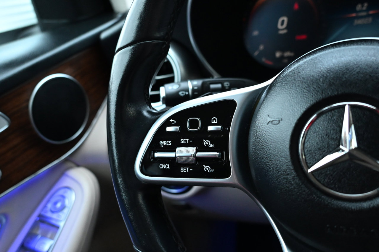 Used 2022 Mercedes-Benz GLC 300 4MATIC image 17