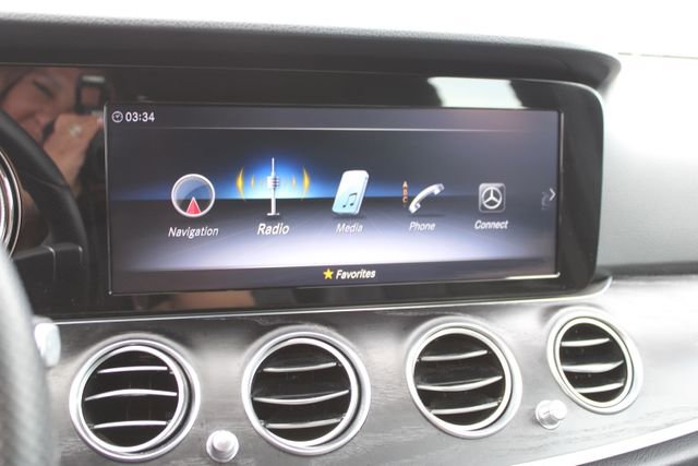 Used 2017 Mercedes-Benz E 400 4MATIC Wagon image 26