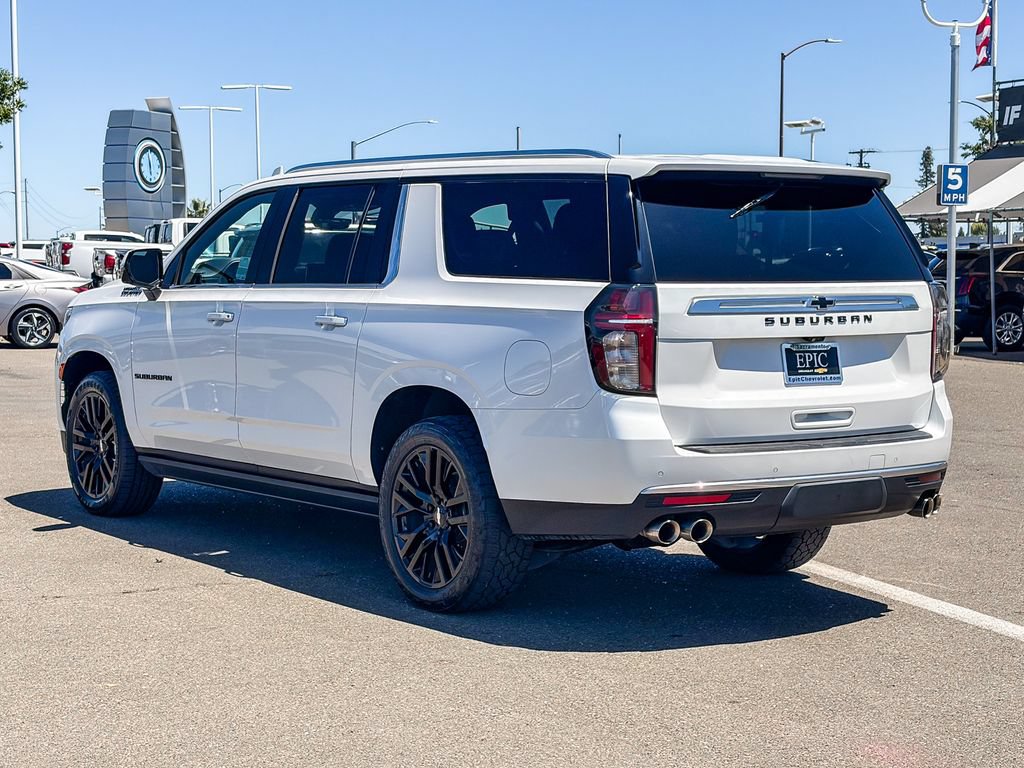 Used 2021 Chevrolet Suburban High Country w/ Premium Package AWD/4WD image 2