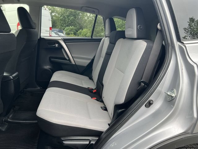 Used 2018 Toyota RAV4 XLE w/ Convenience Package AWD/4WD image 25