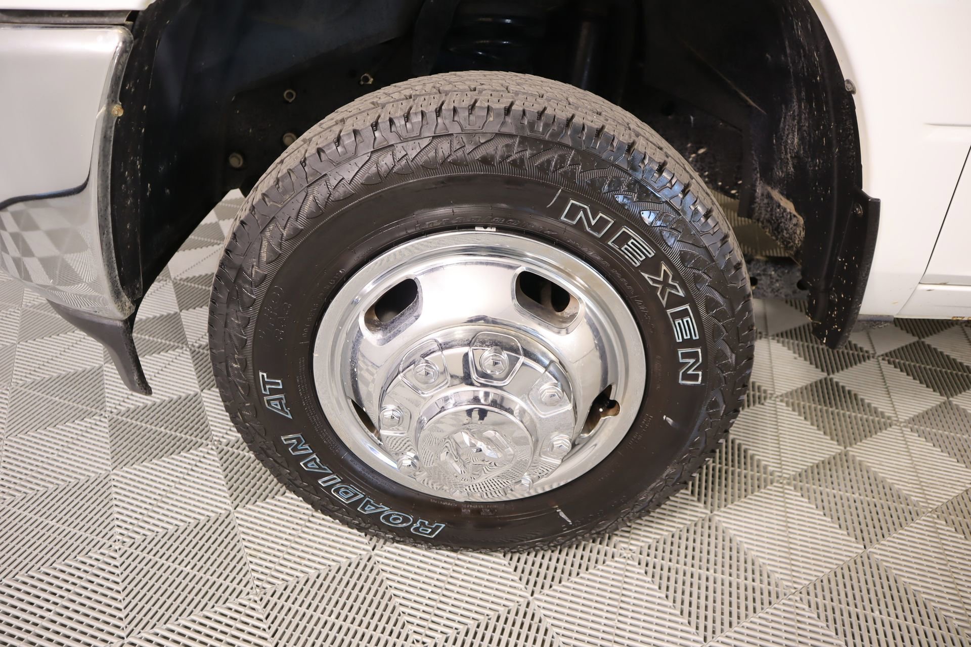 Used 2024 RAM 3500 Tradesman w/ Chrome Appearance Group image 16