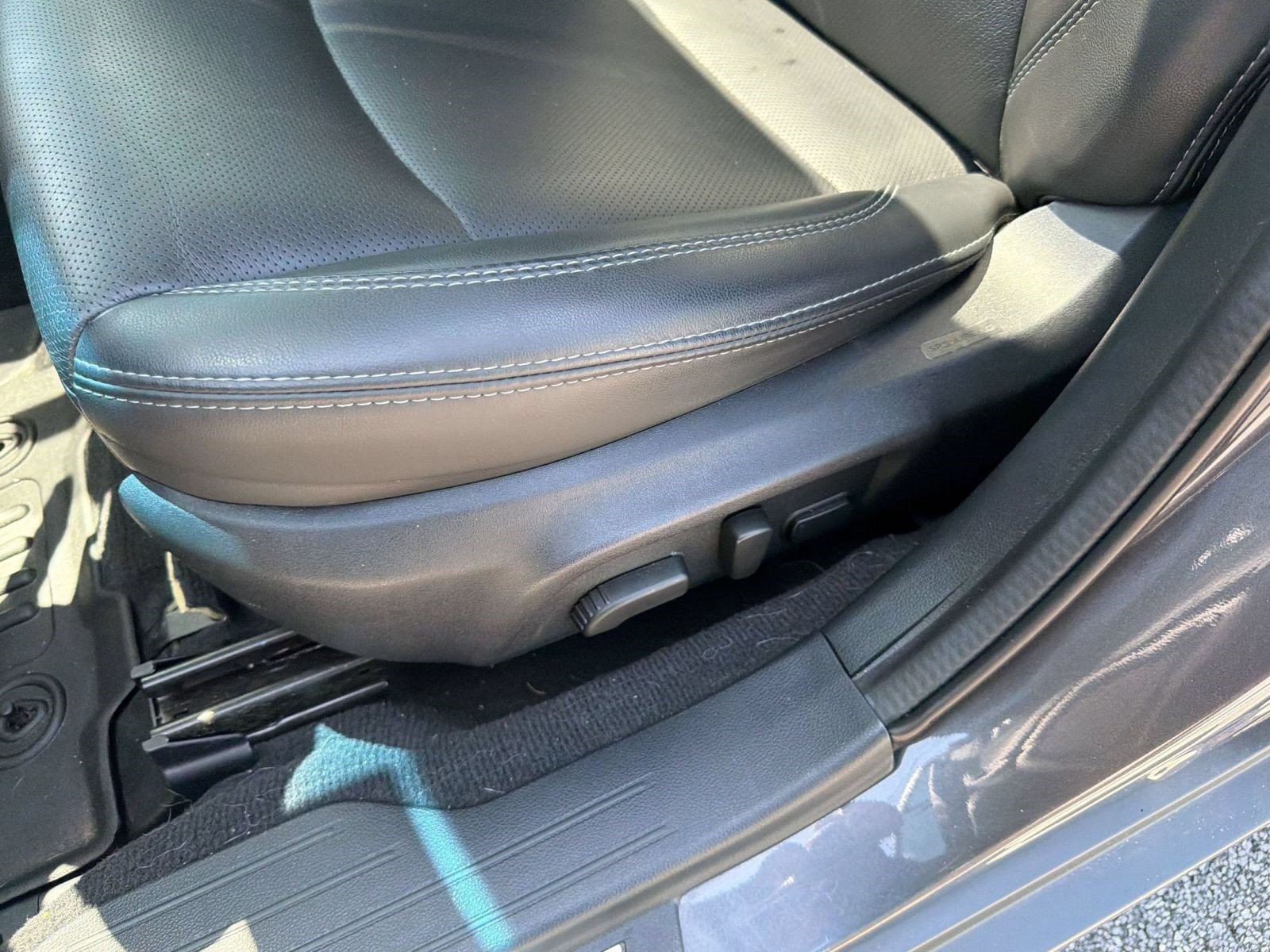 Used 2019 Subaru Outback 2.5i Limited AWD/4WD image 14