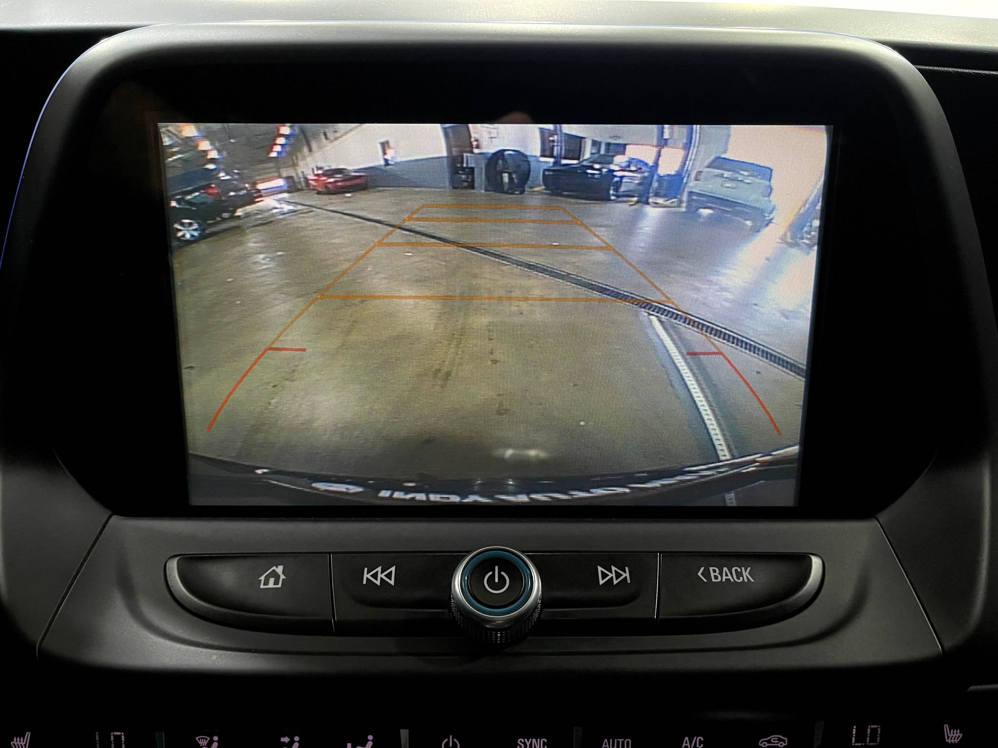 Used 2018 Chevrolet Camaro SS RWD image 10