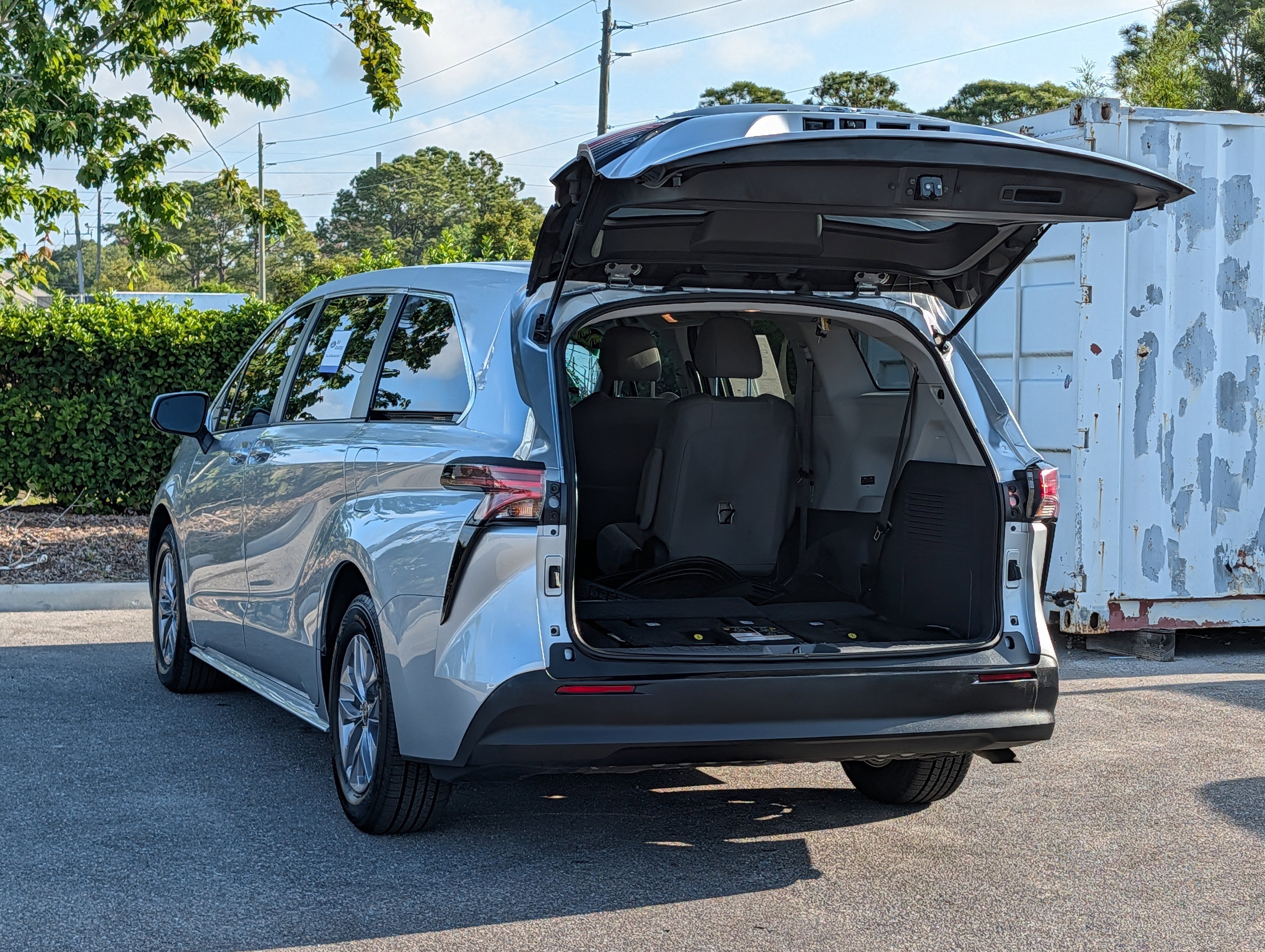 Used 2022 Toyota Sienna LE FWD image 13