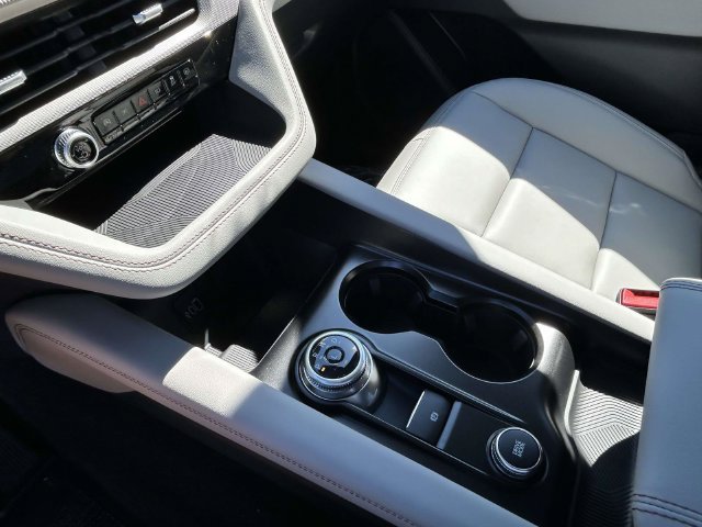 New 2027 Ford Explorer Active w/ Active Comfort Package RWD image 21