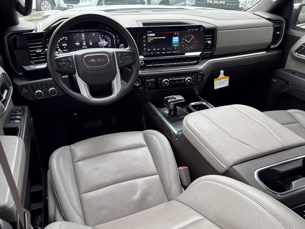 Used 2024 GMC Sierra 1500 SLT AWD/4WD image 7