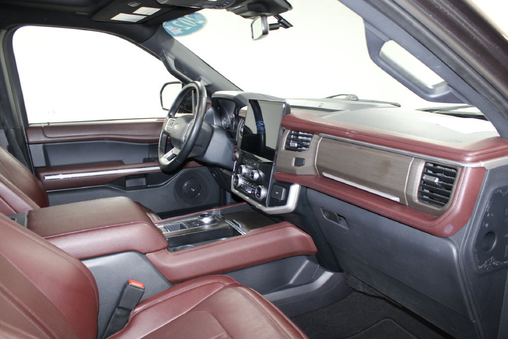 Used 2024 Ford Expedition Limited RWD image 32